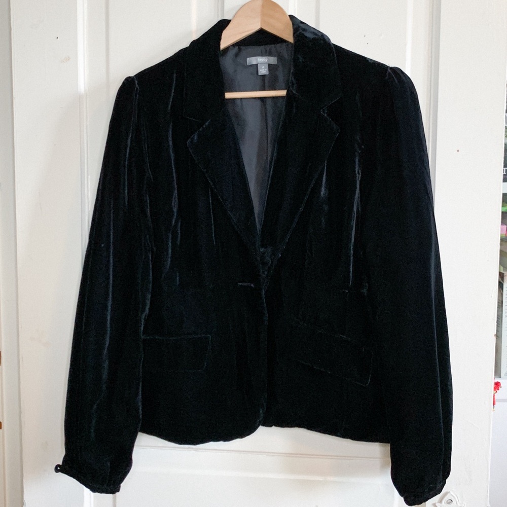 Black Women’s Velvet Jacket Apt 9 Size 14